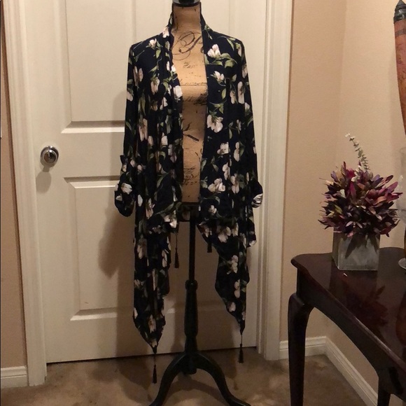 Other - Dark navy floral print Kimono